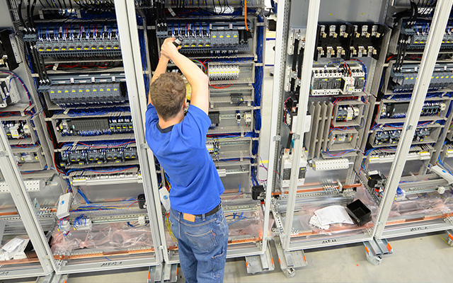 obermonteur_elektroinstallation